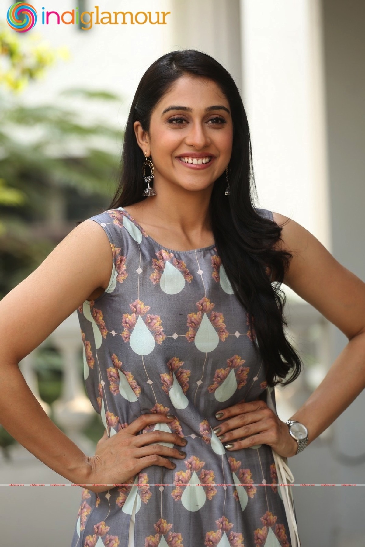 Regina Cassandra Actress hd photo
