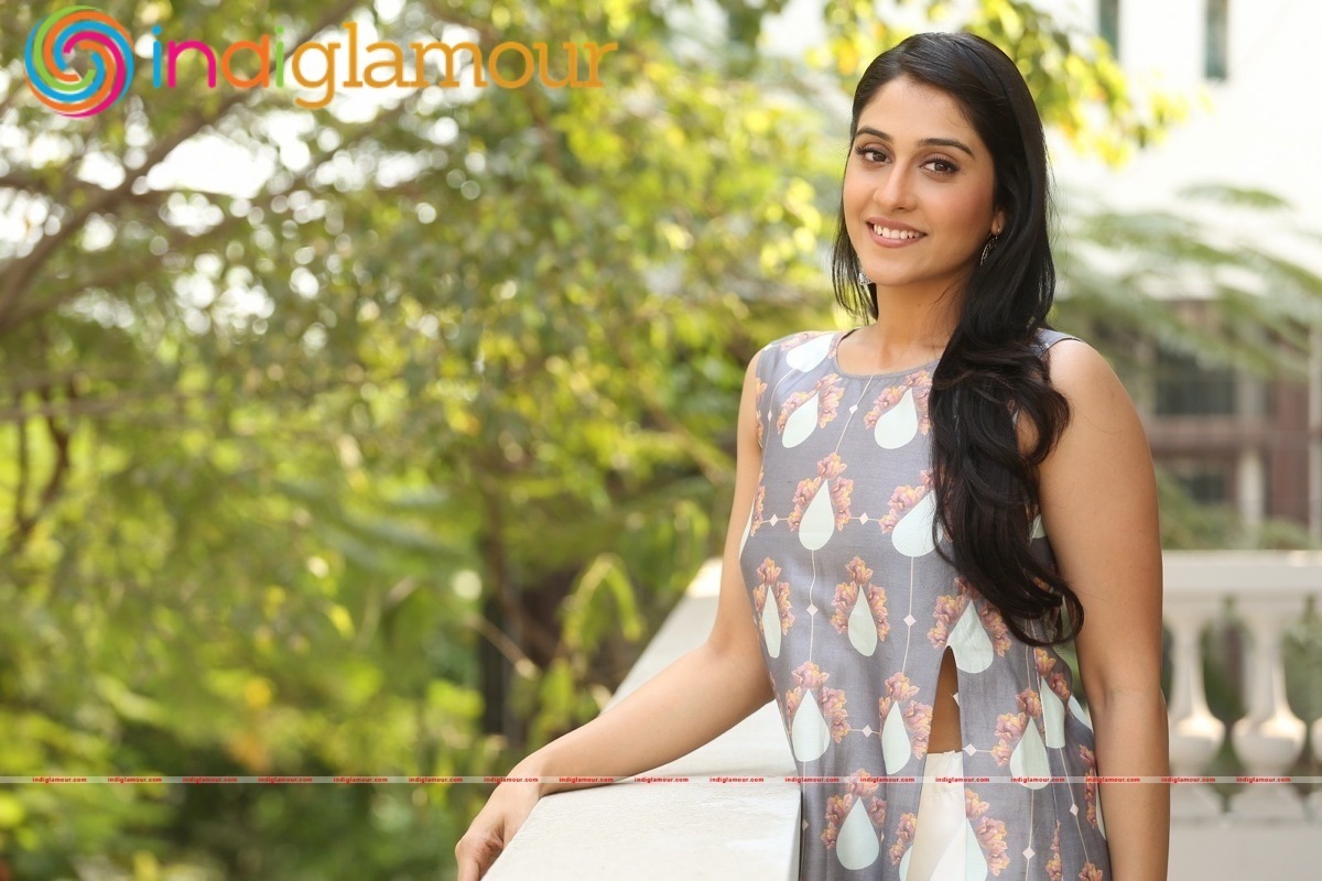 Regina Cassandra Actress hd photo