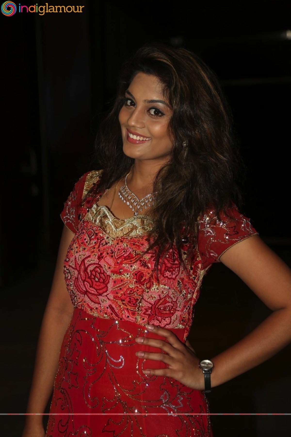 Karuna Actress hd photo