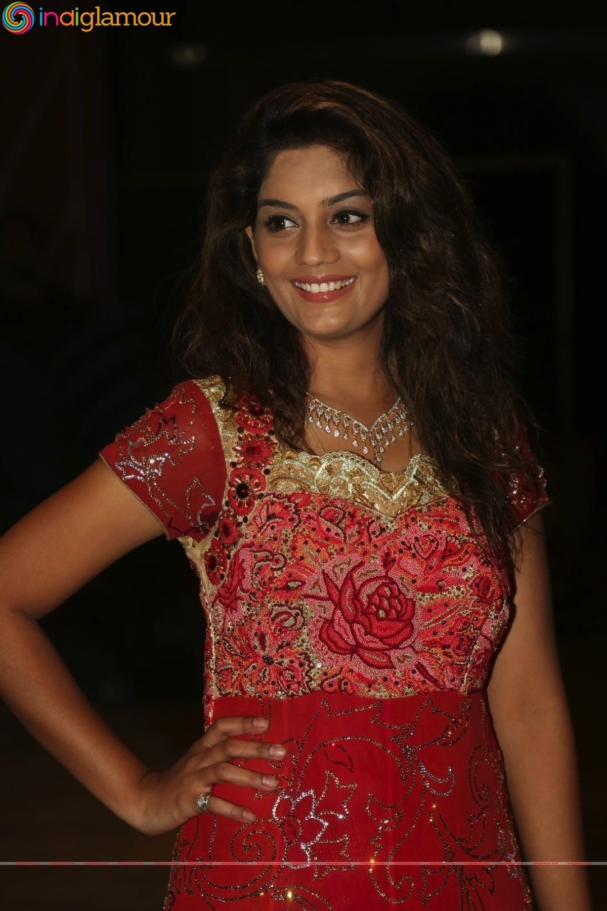 Karuna Actress hd photo