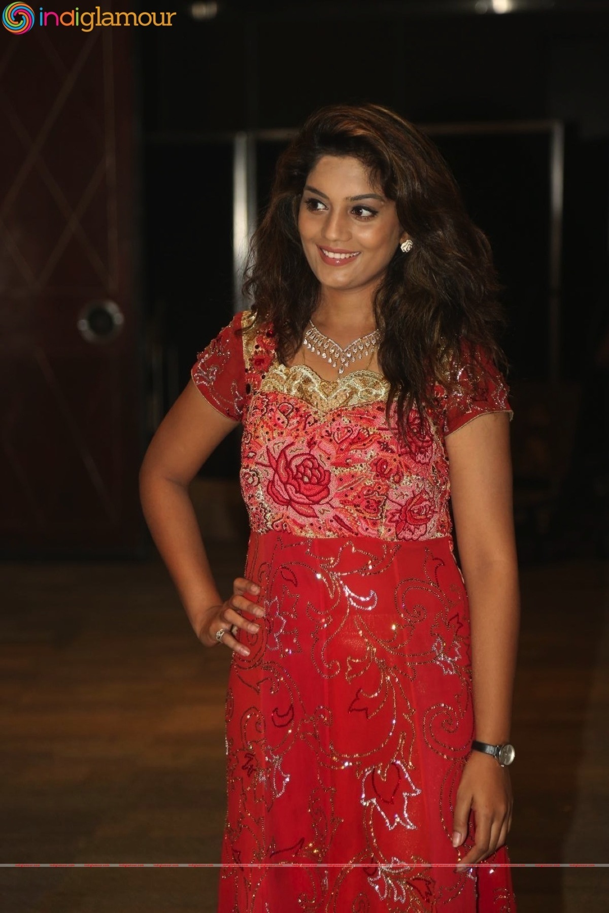 Karuna Actress hd photo