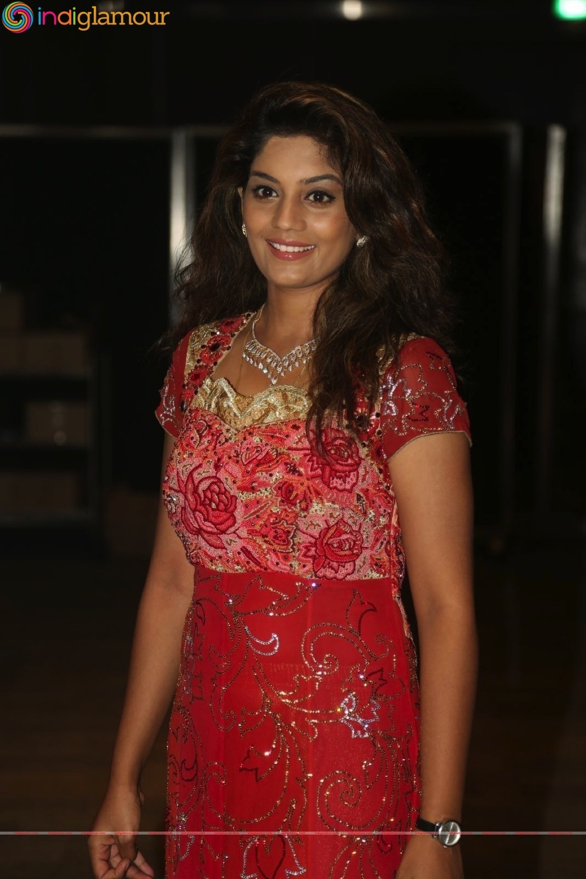 Karuna Actress hd photo
