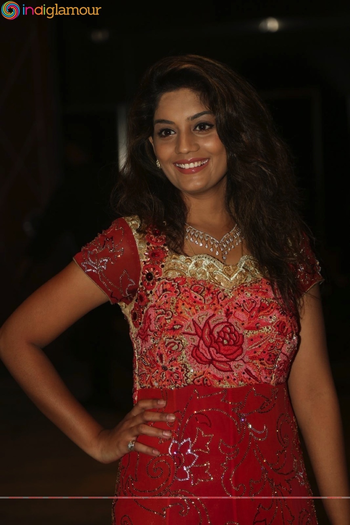 Karuna Actress hd photo