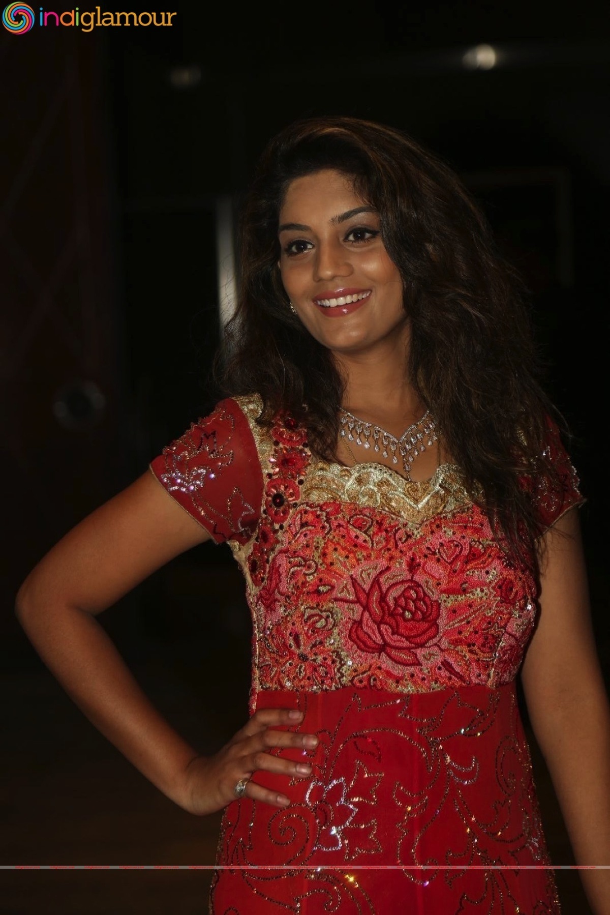 Karuna Actress hd photo