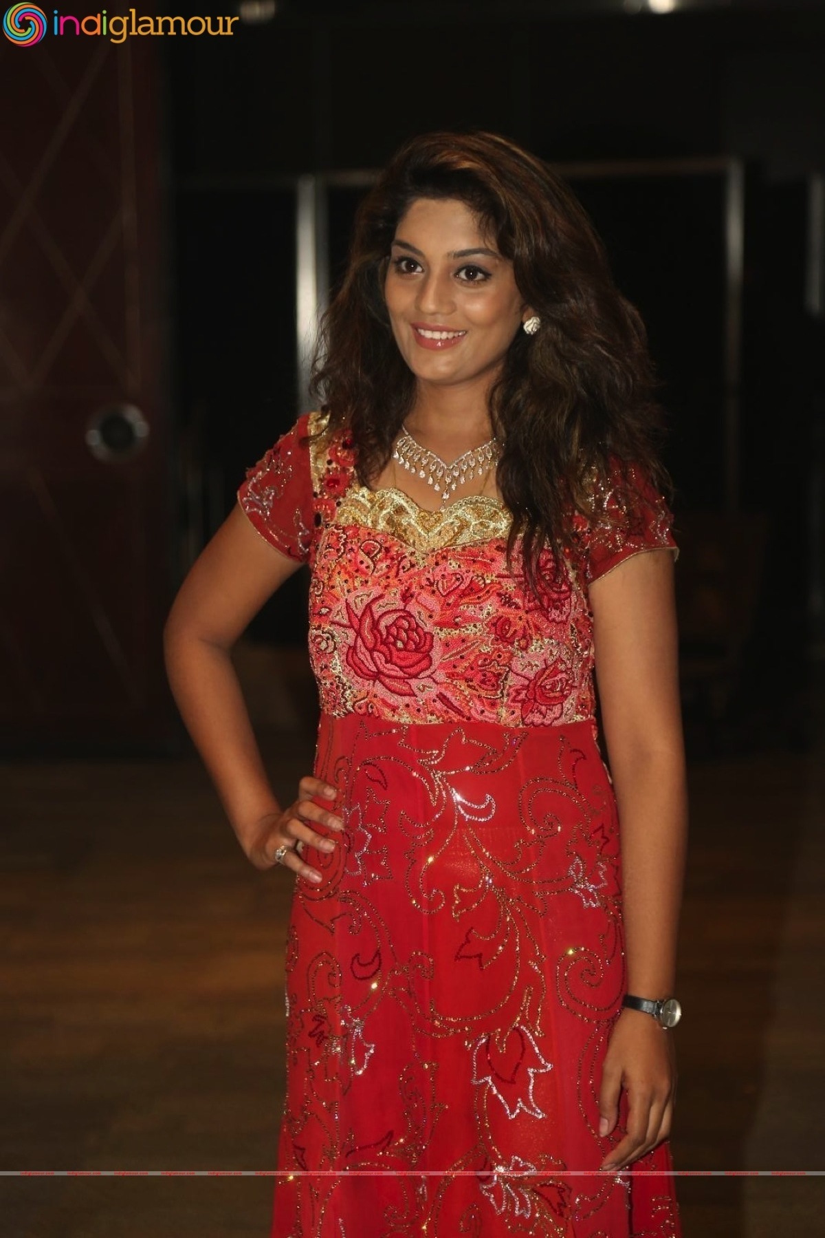 Karuna Actress hd photo