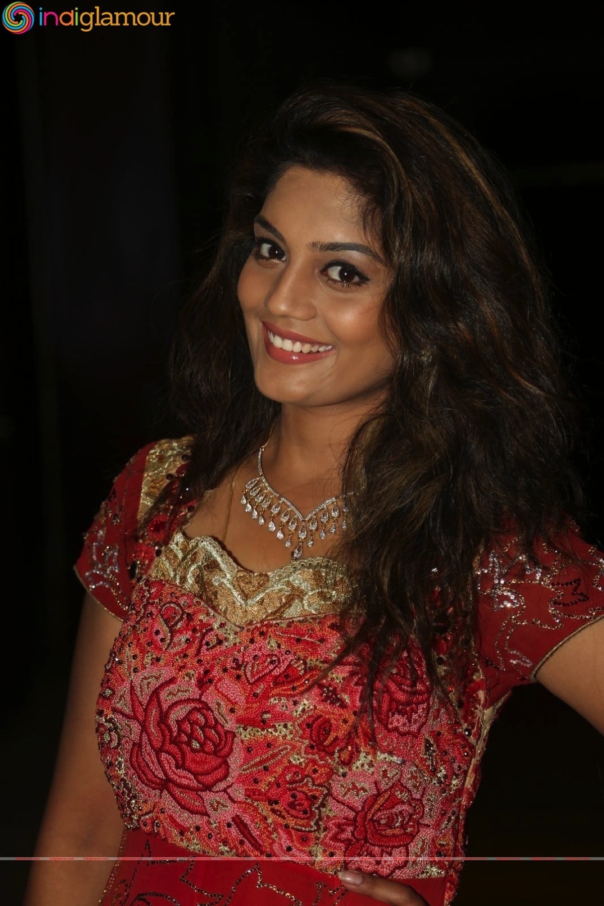 Karuna Actress hd photo