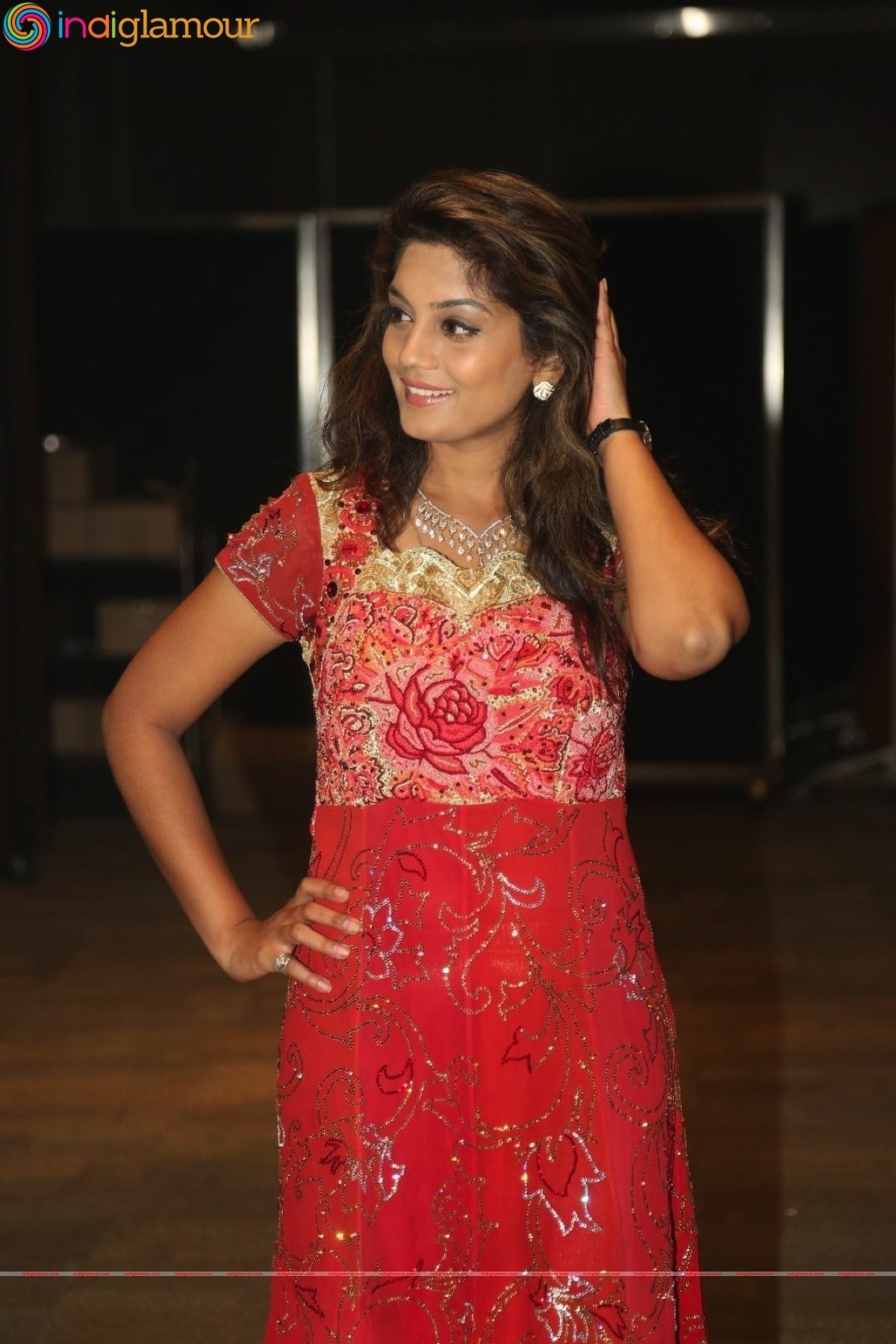 Karuna Actress hd photo
