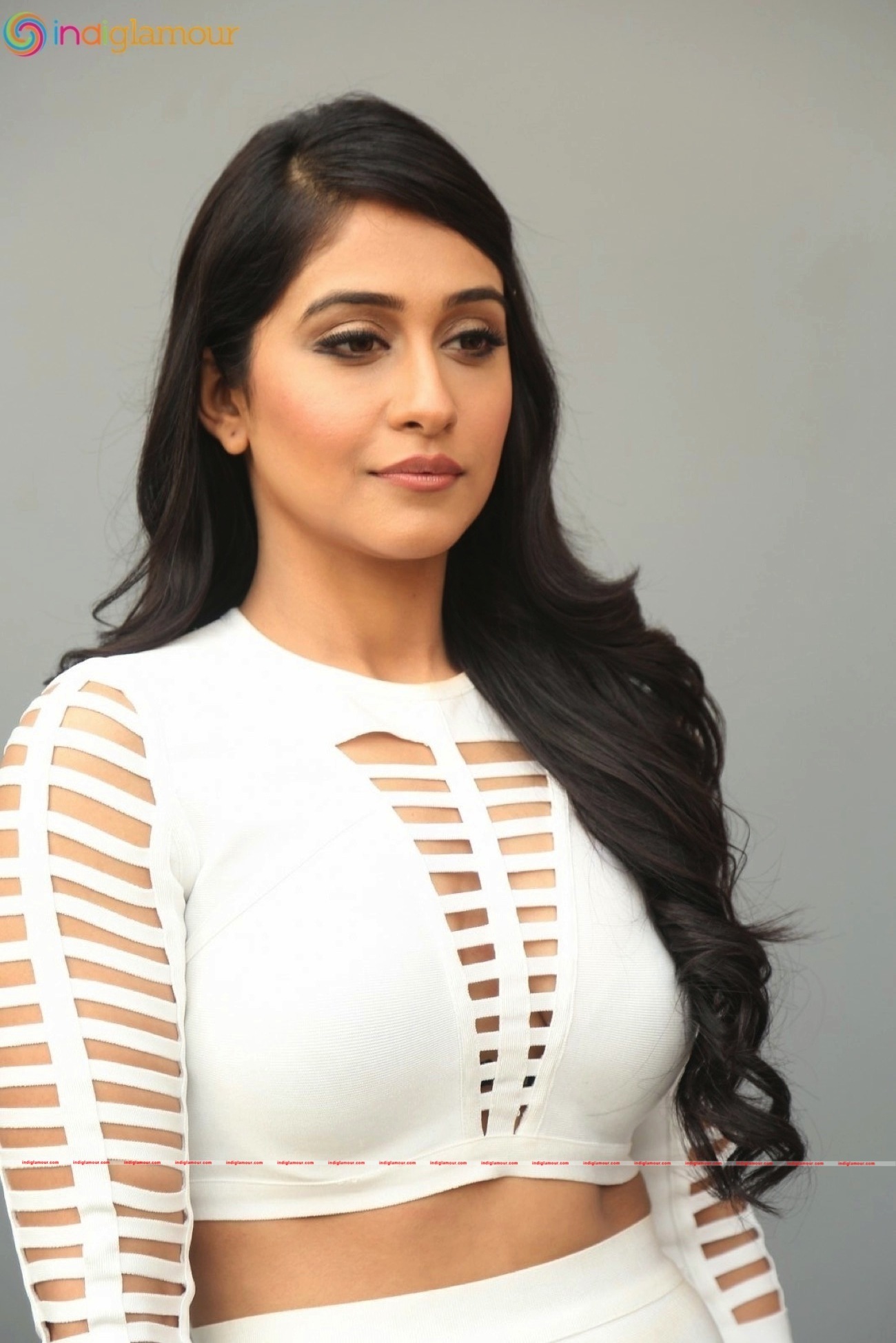 Regina Cassandra Actress hd photo