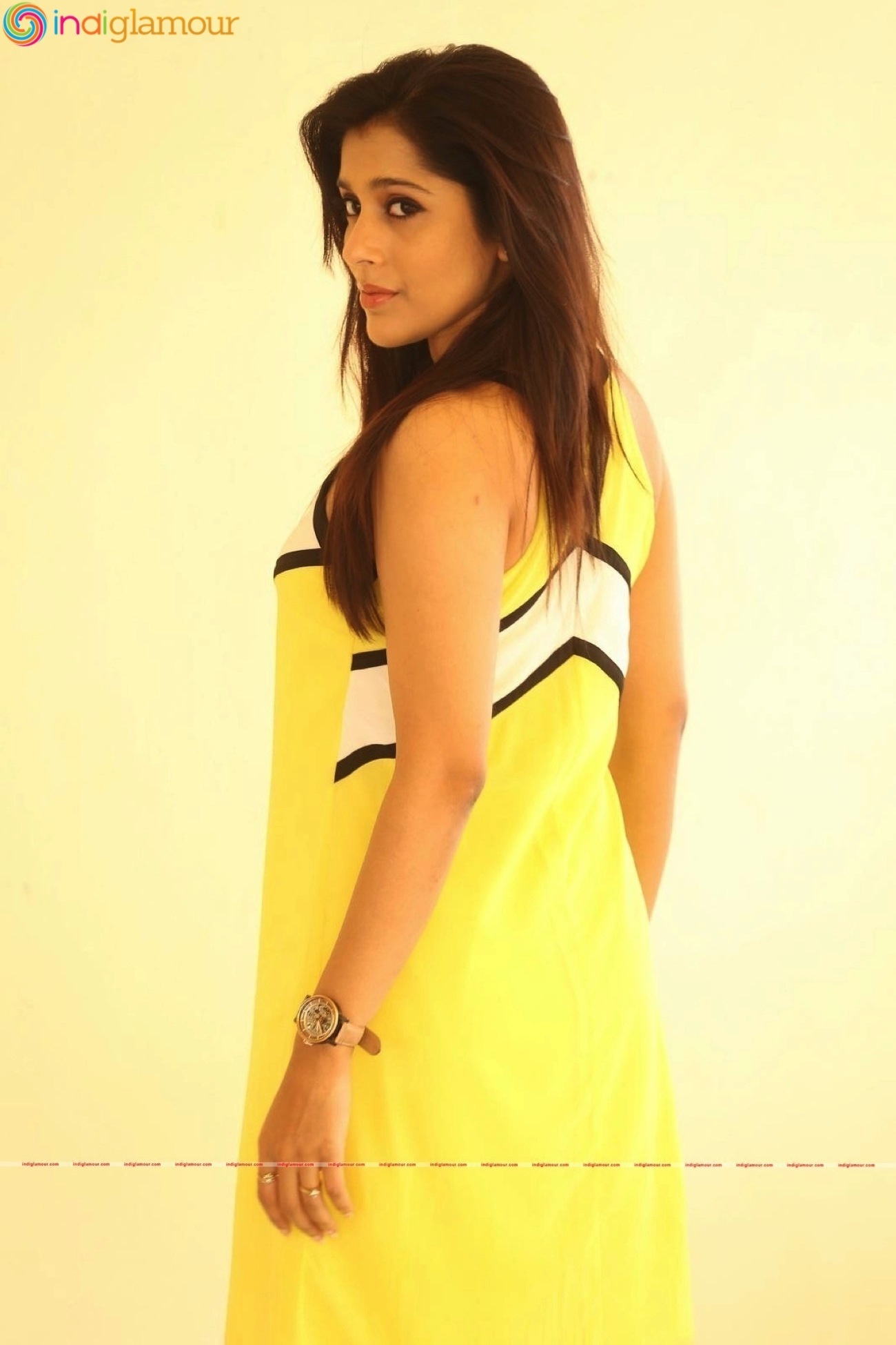 Rashmi Gautam  Actress hd photo