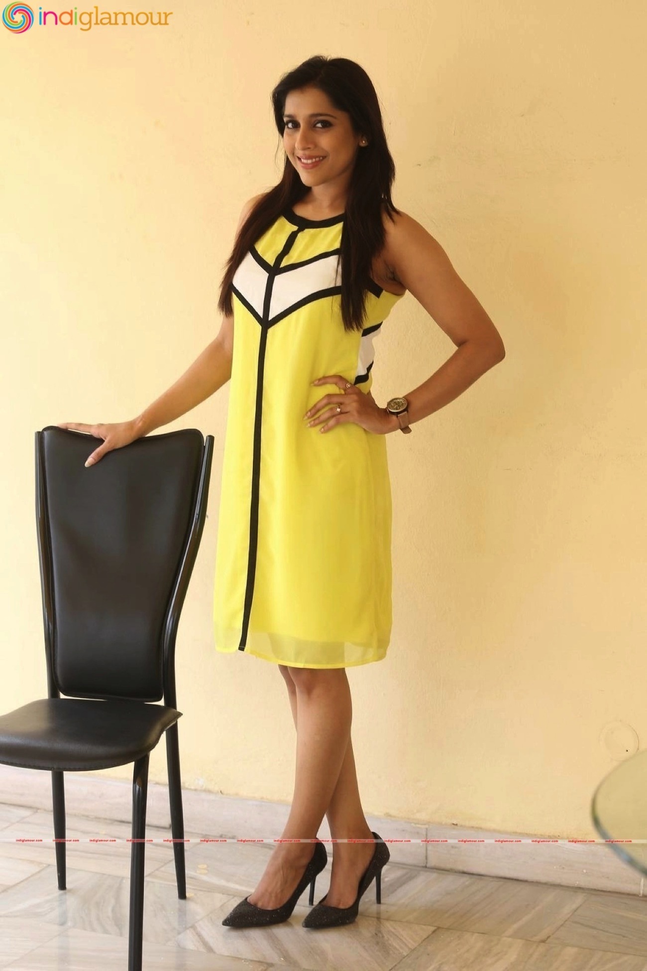 Rashmi Gautam  Actress hd photo