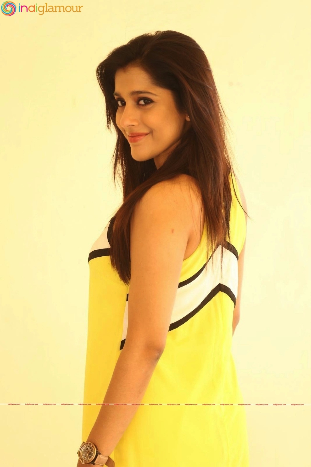 Rashmi Gautam  Actress hd photo