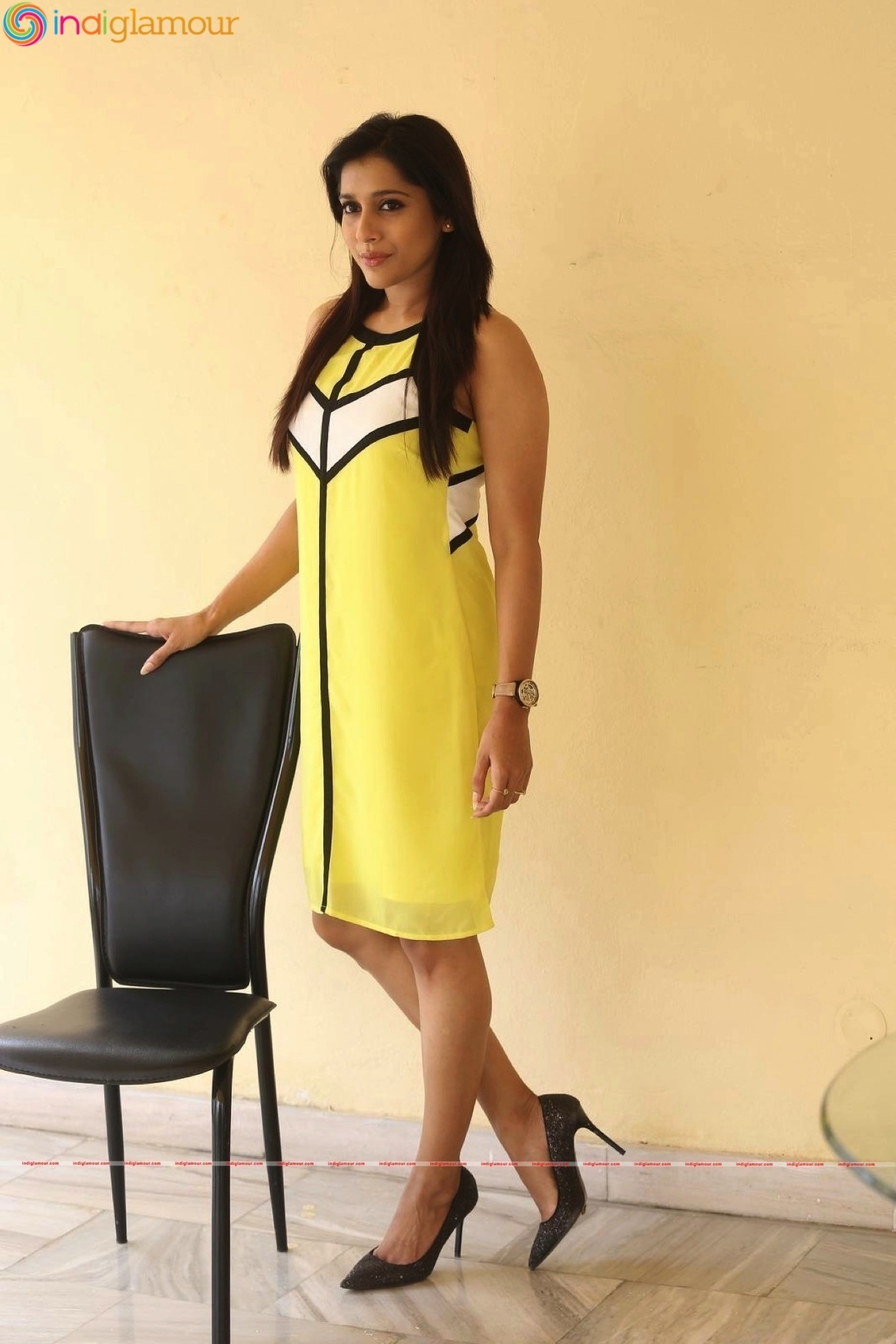 Rashmi Gautam  Actress hd photo