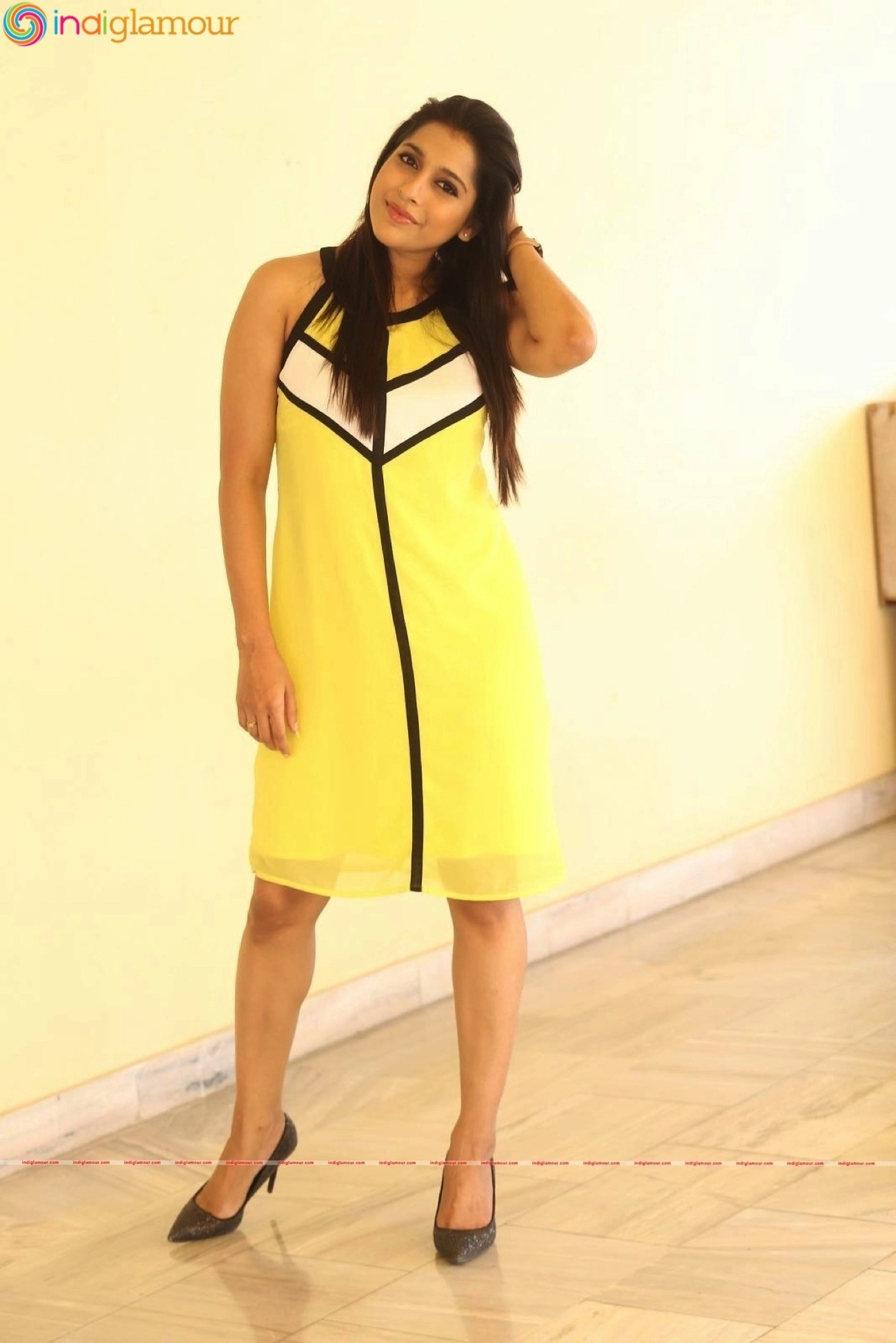 Rashmi Gautam  Actress hd photo