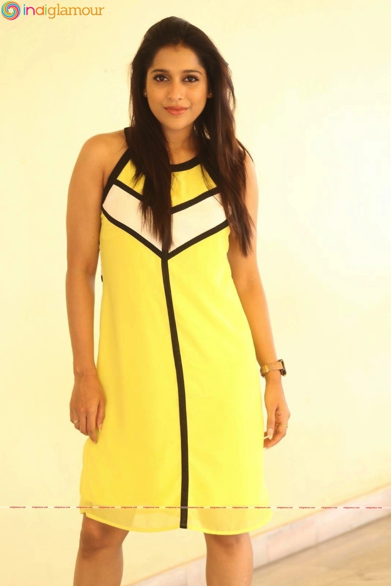 Rashmi Gautam  Actress hd photo