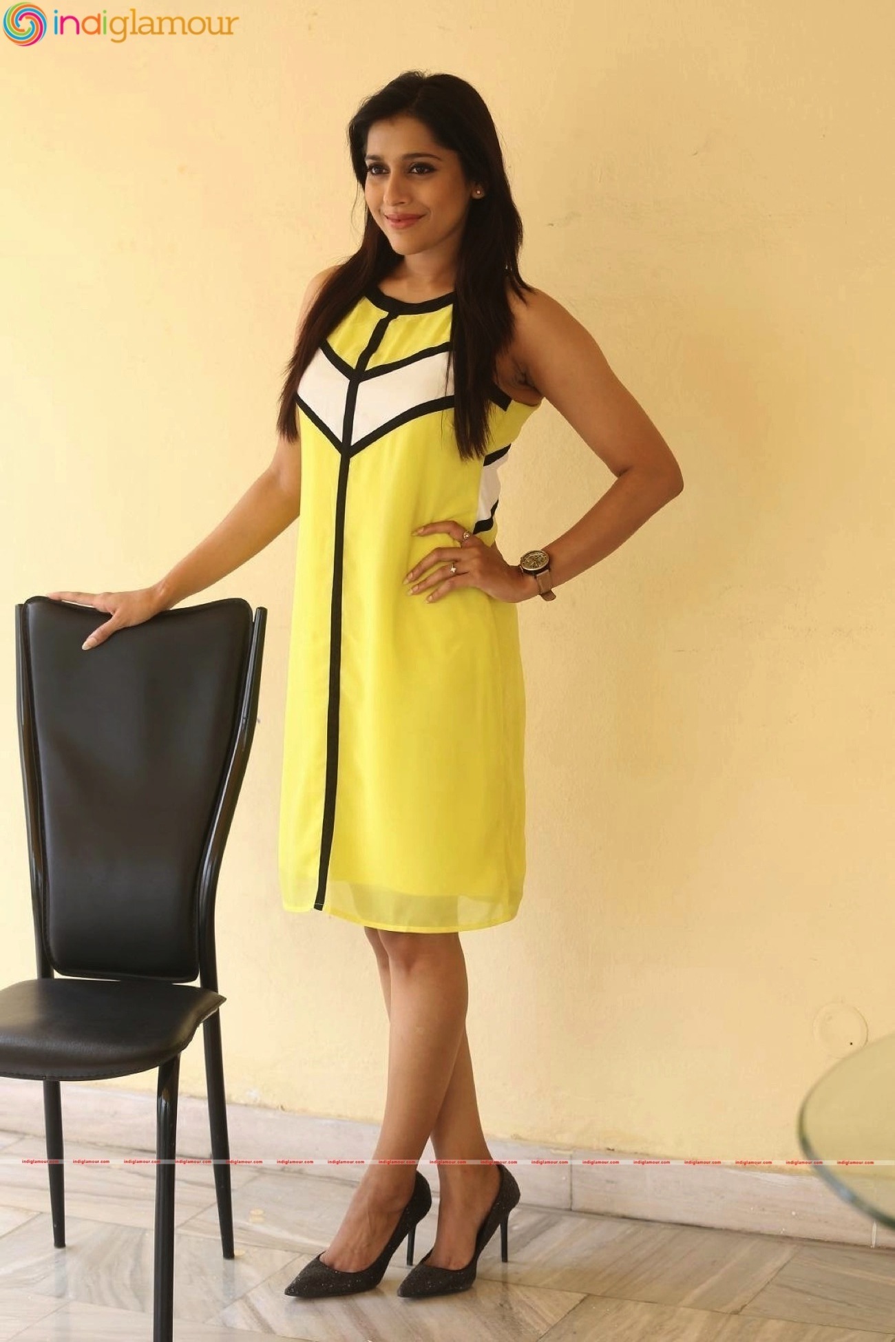 Rashmi Gautam  Actress hd photo