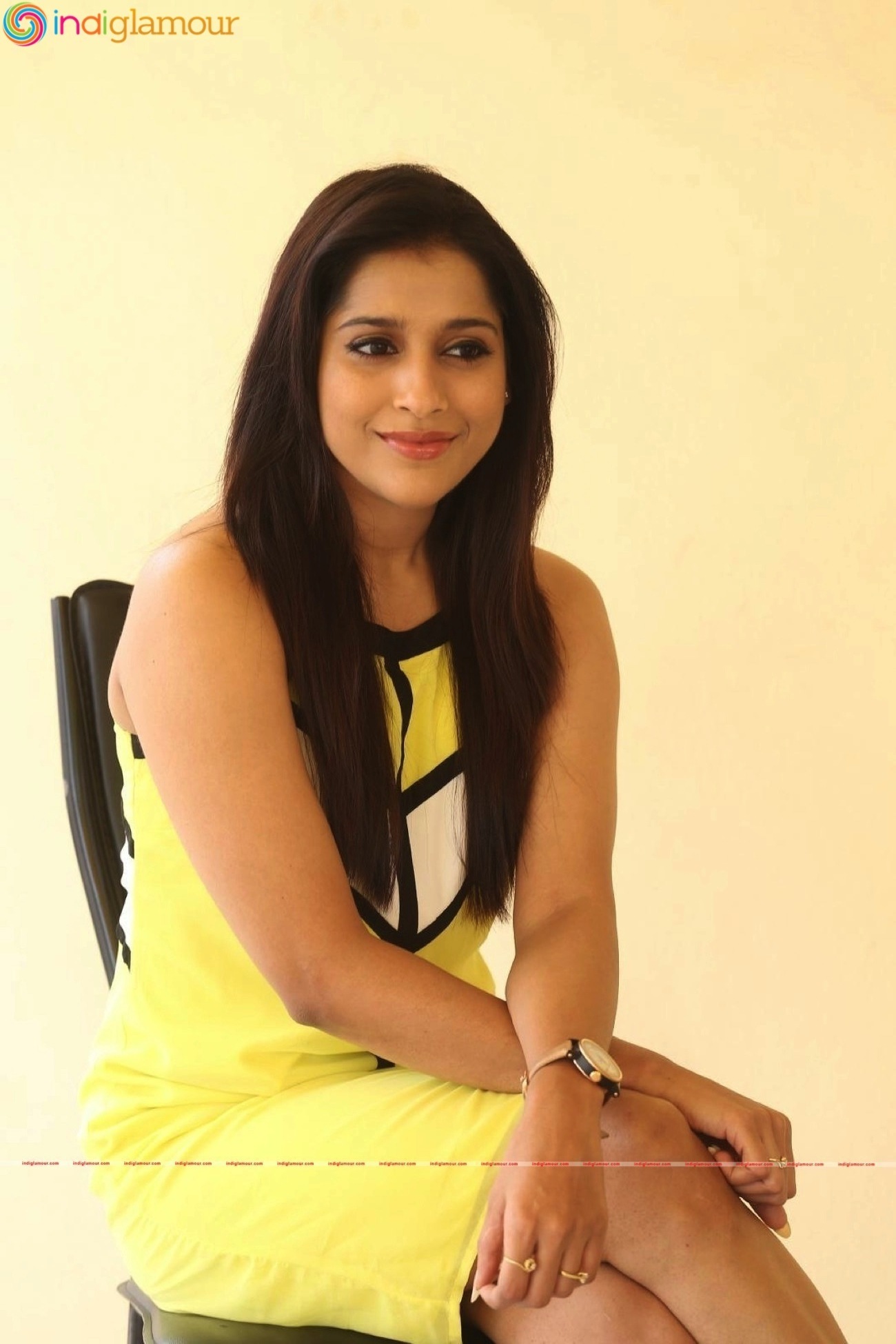 Rashmi Gautam  Actress hd photo