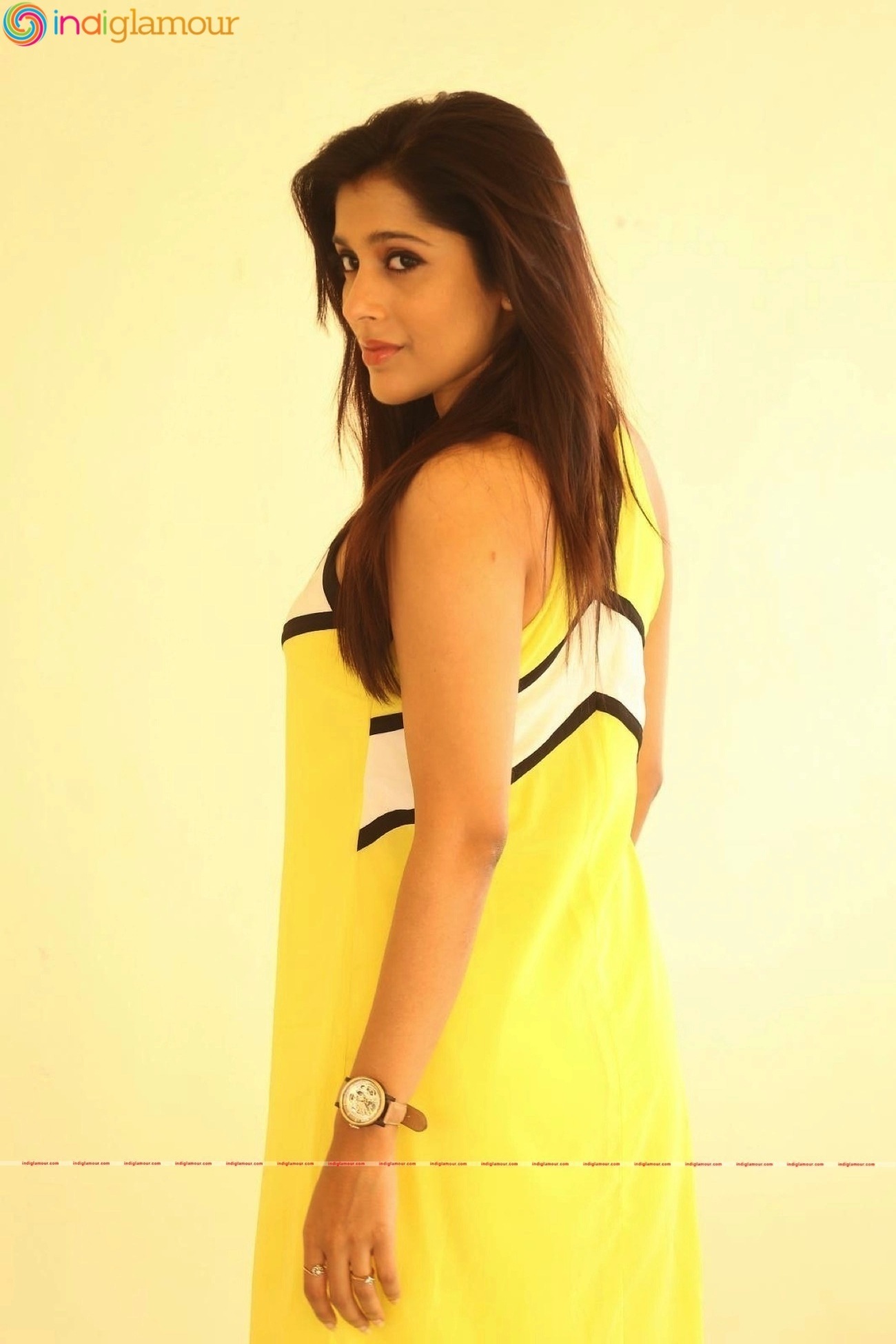 Rashmi Gautam  Actress hd photo