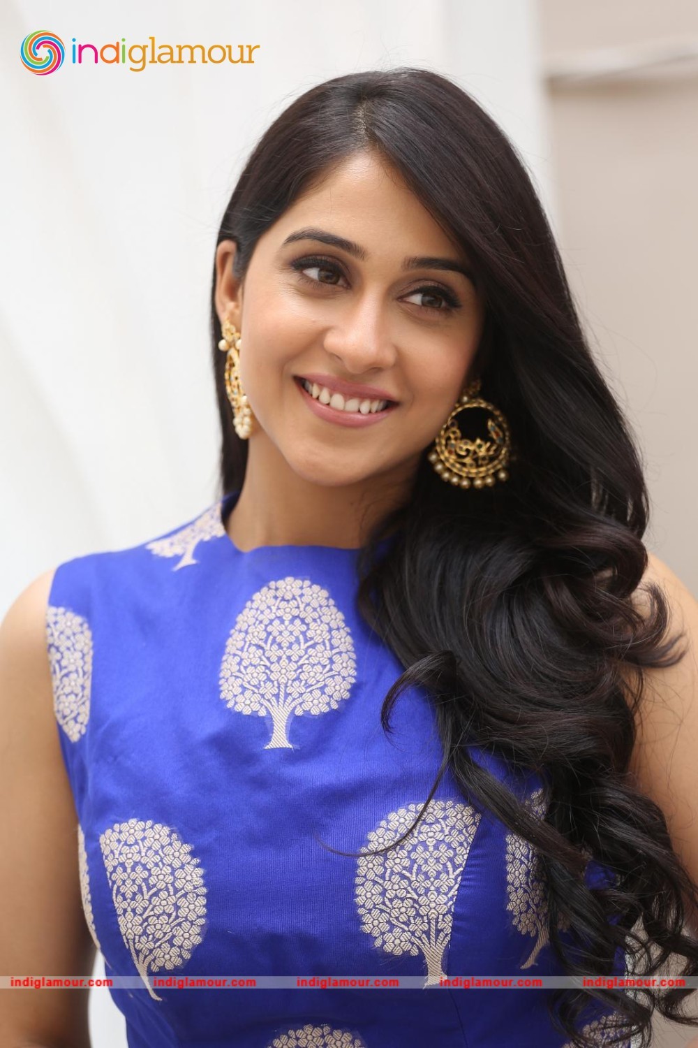 Regina Cassandra Actress hd photo