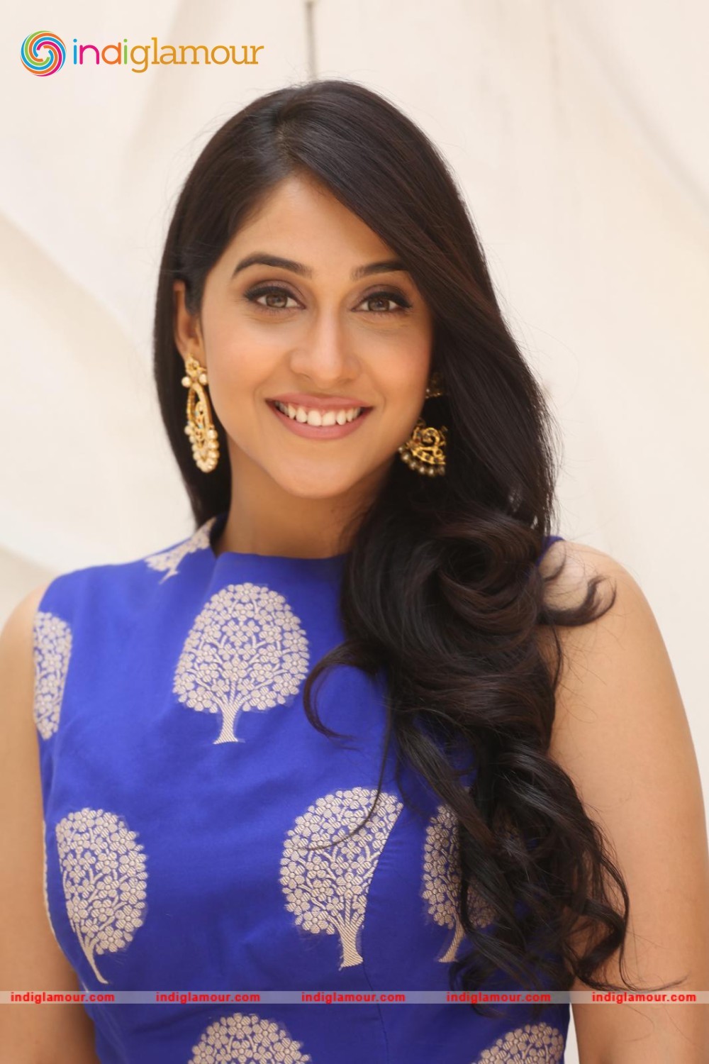 Regina Cassandra Actress hd photo