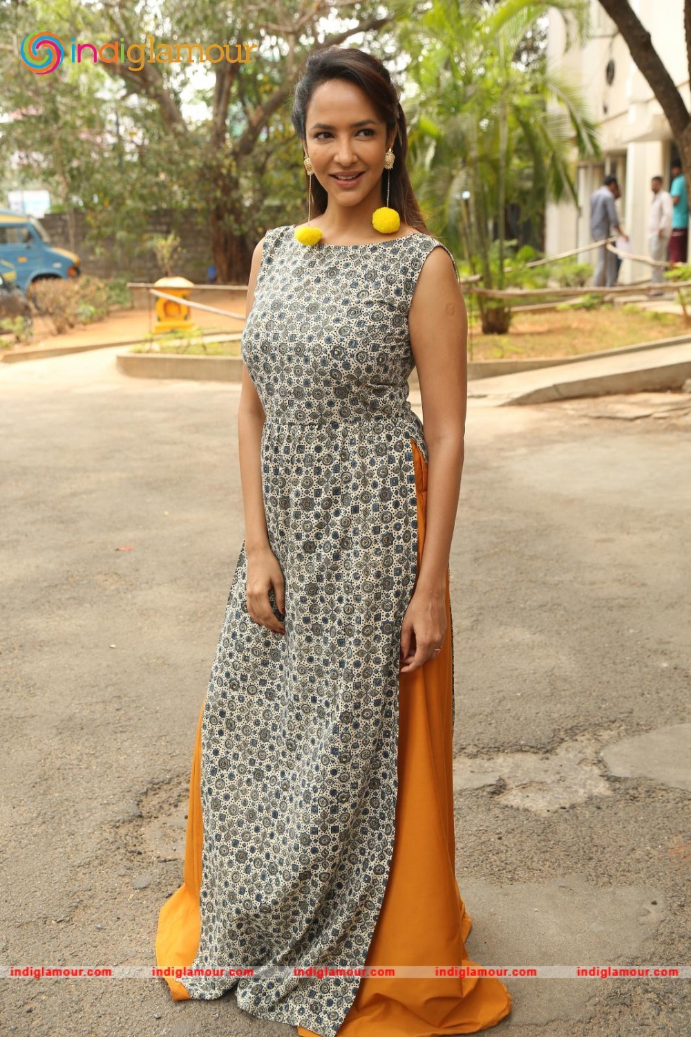 Lakshmi Manchu Actress hd photo