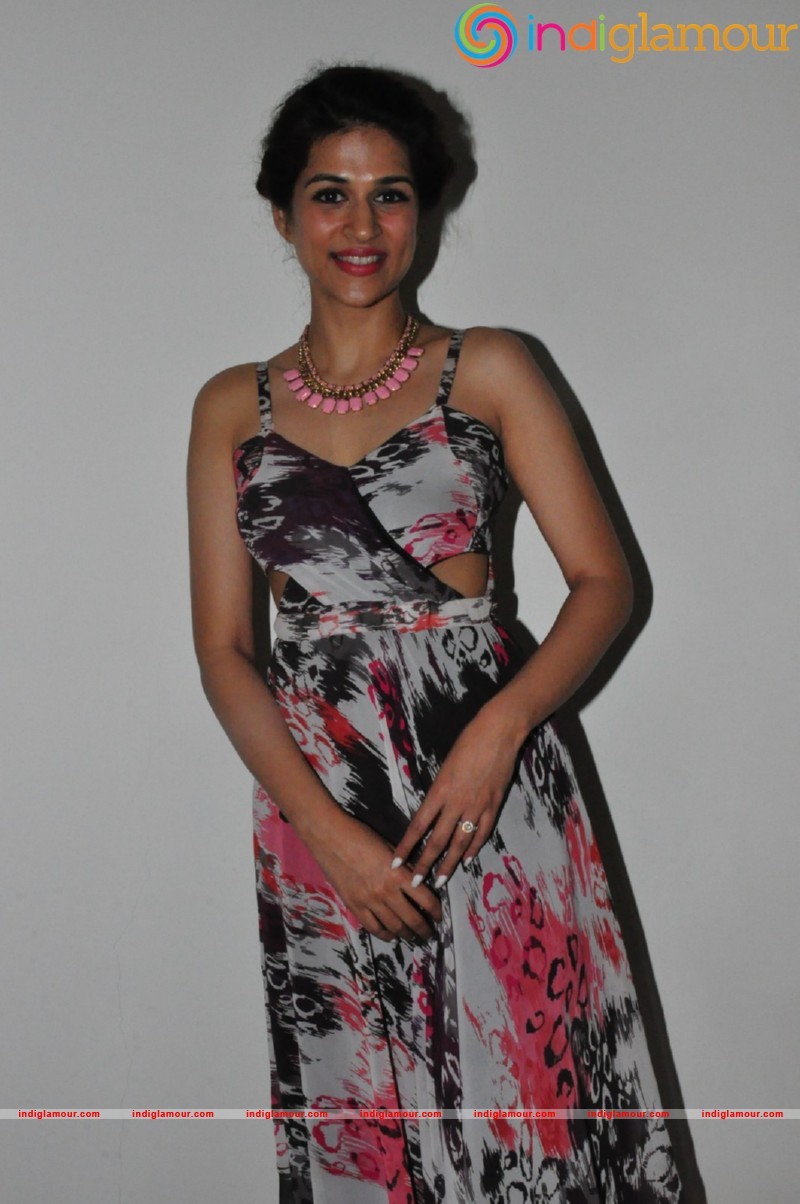 Shraddha Das Actress hd photo