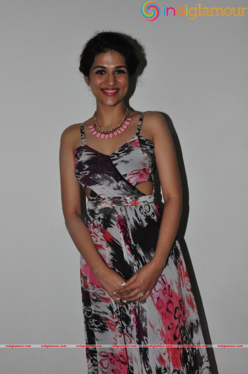 Shraddha Das Actress hd photo