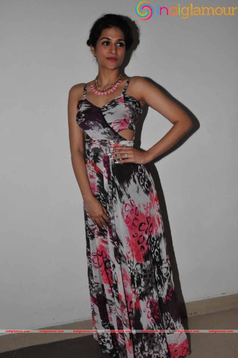 Shraddha Das Actress hd photo