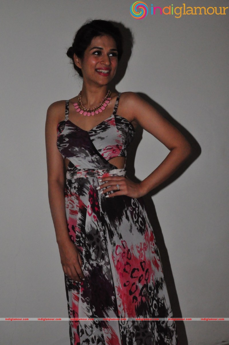 Shraddha Das Actress hd photo