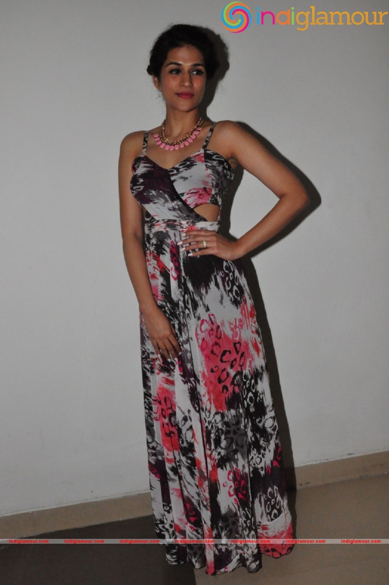 Shraddha Das Actress hd photo