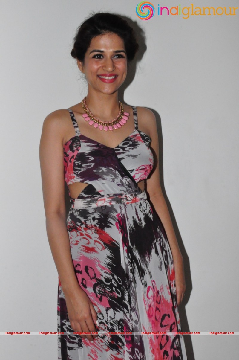 Shraddha Das Actress hd photo
