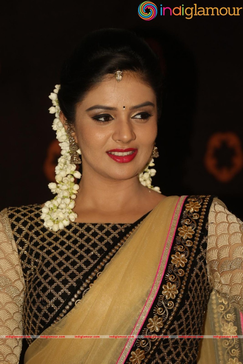 Sreemukhi Actress hd photo