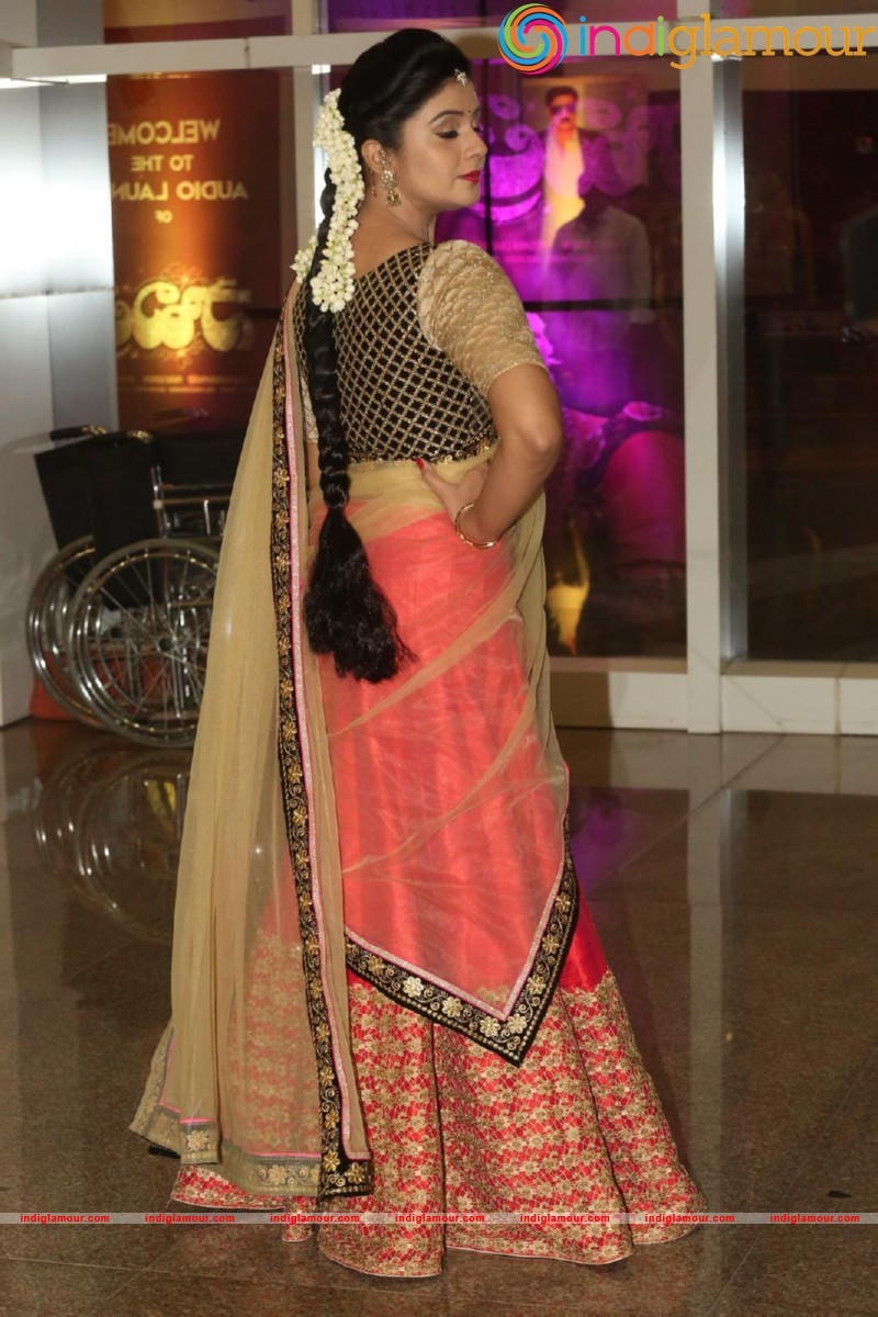Sreemukhi Actress hd photo