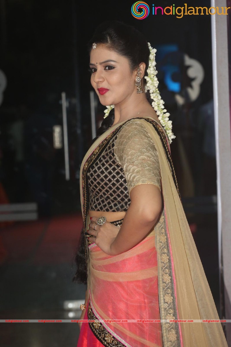 Sreemukhi Actress hd photo
