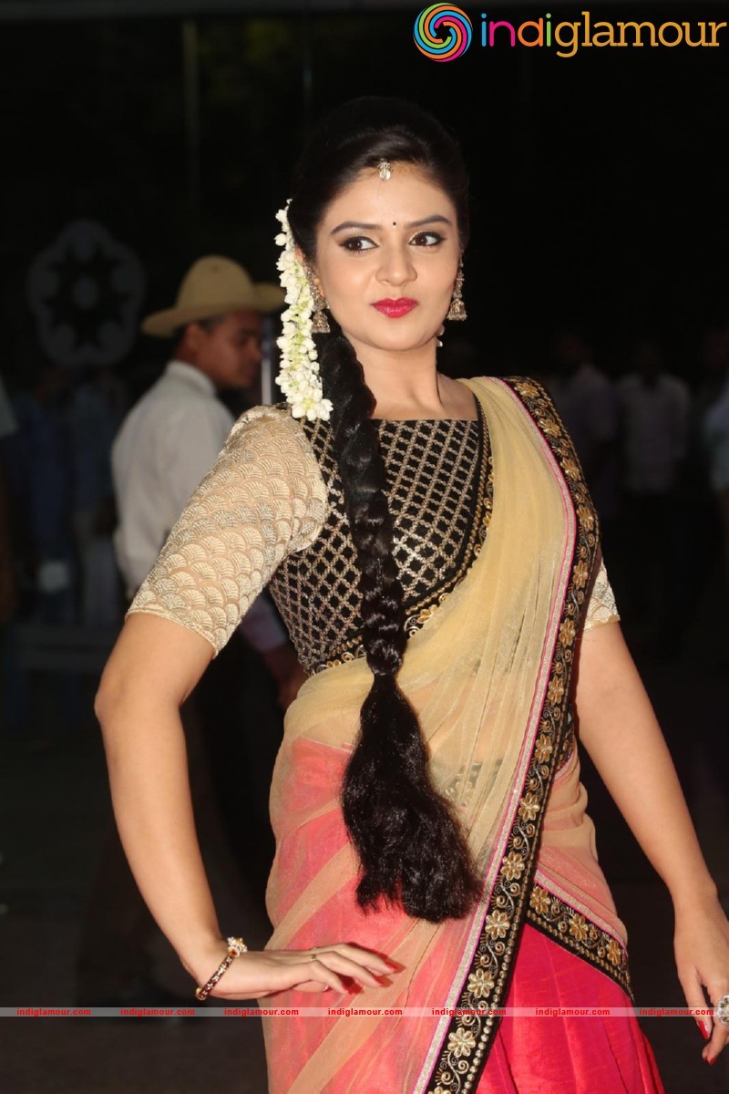 Sreemukhi Actress hd photo