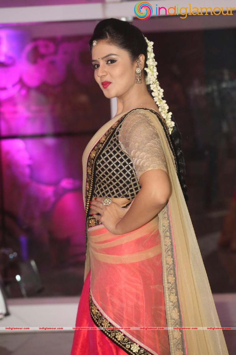 Sreemukhi Actress hd photo