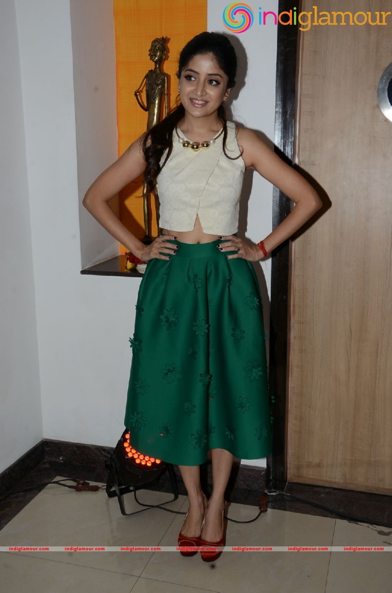 Poonam Kaur Actress hd photo