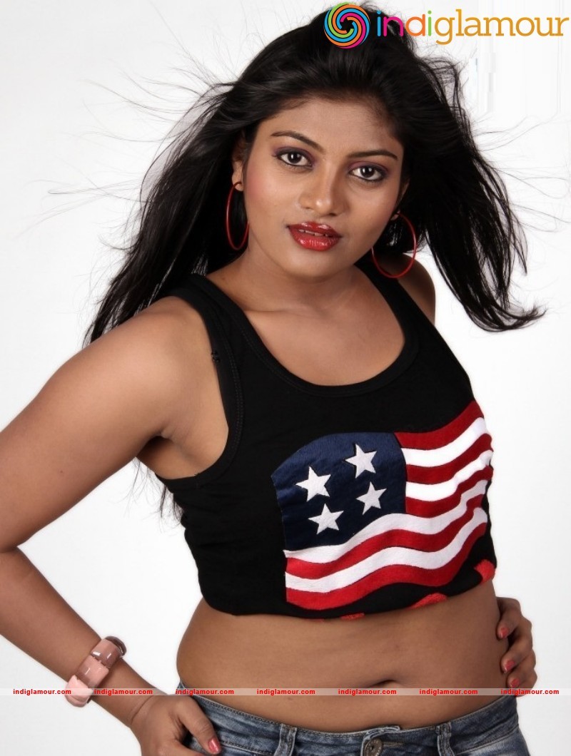 Soumya Actress hd photo