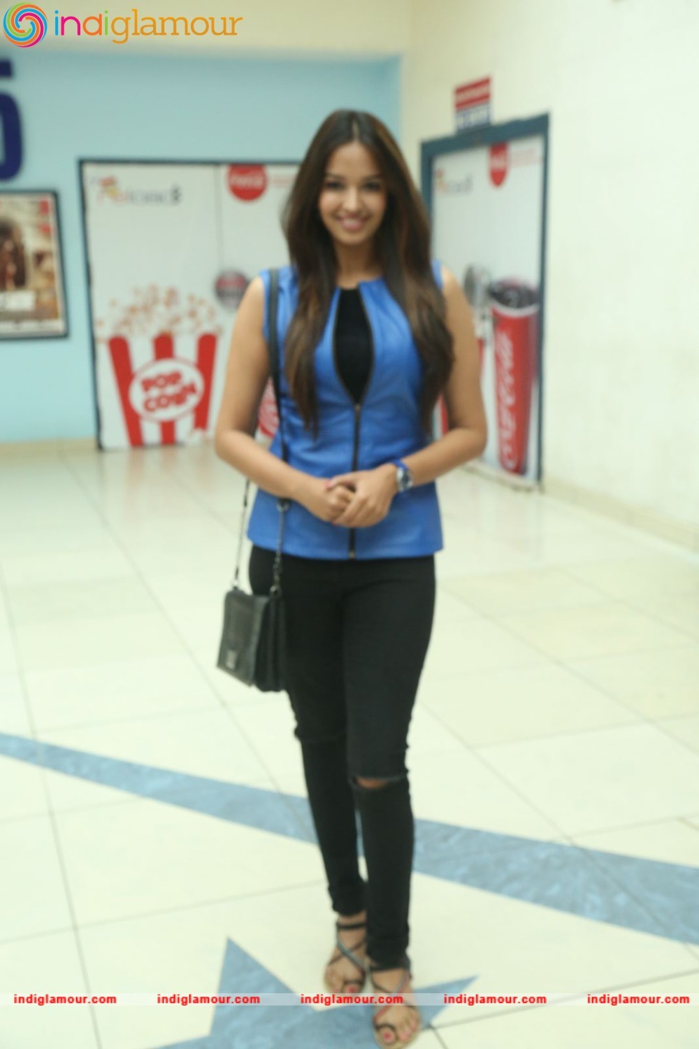 Pujita Ponnada Actress hd photo