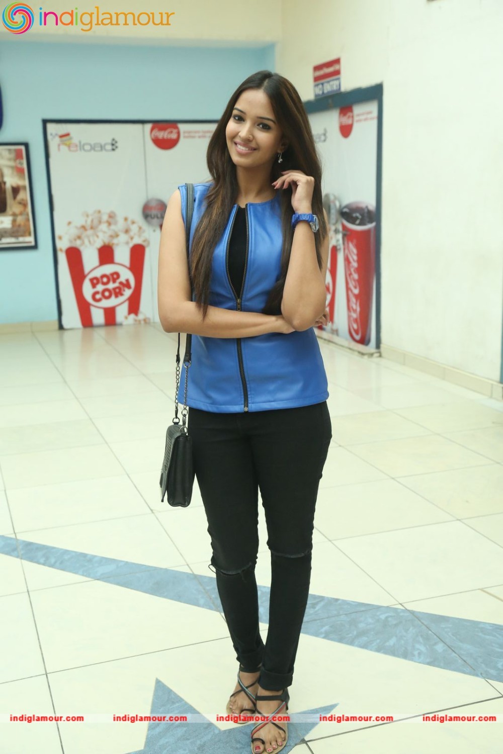 Pujita Ponnada Actress hd photo