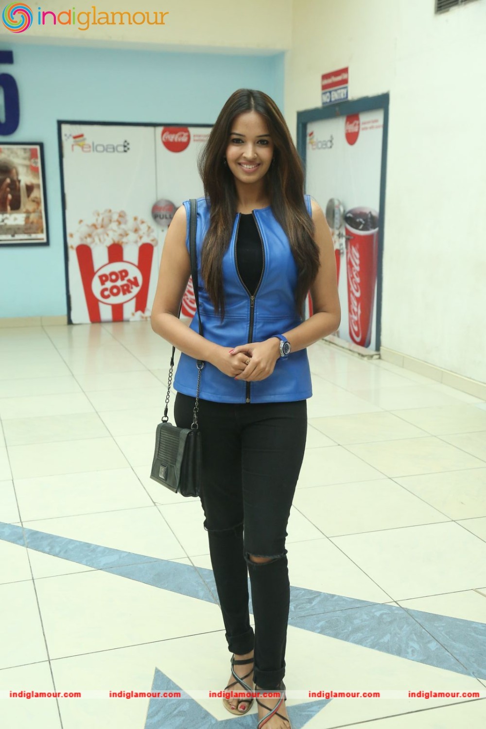 Pujita Ponnada Actress hd photo