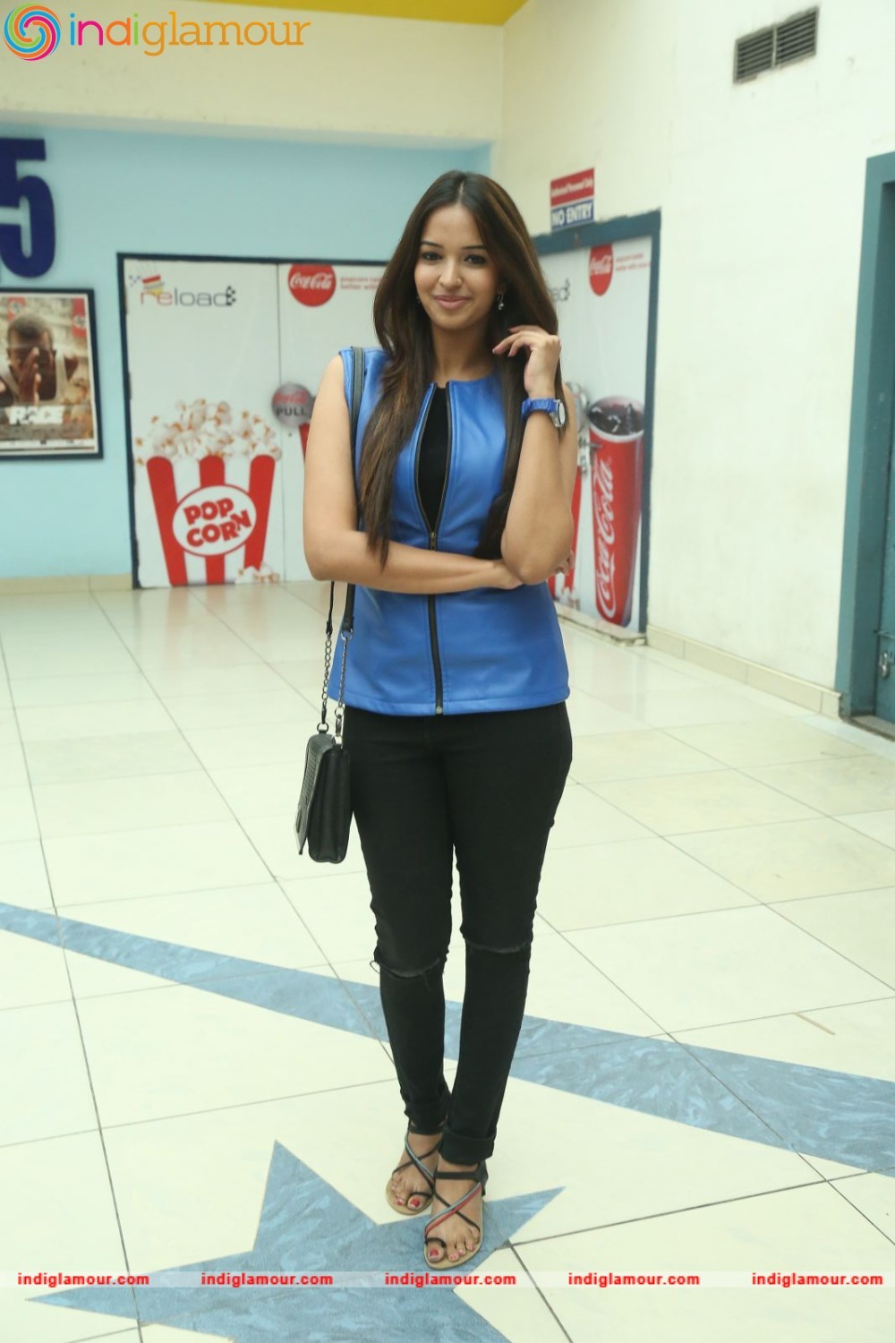 Pujita Ponnada Actress hd photo
