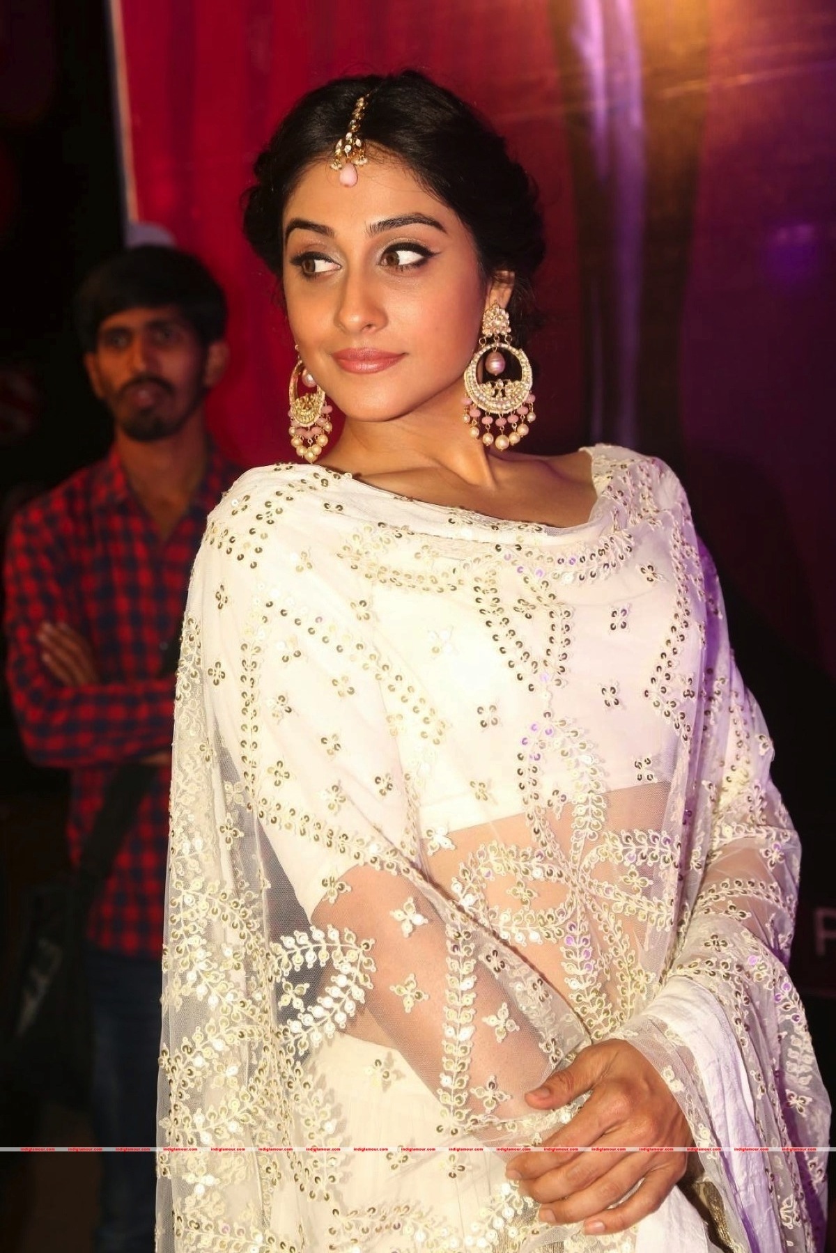 Regina Cassandra Actress hd photo