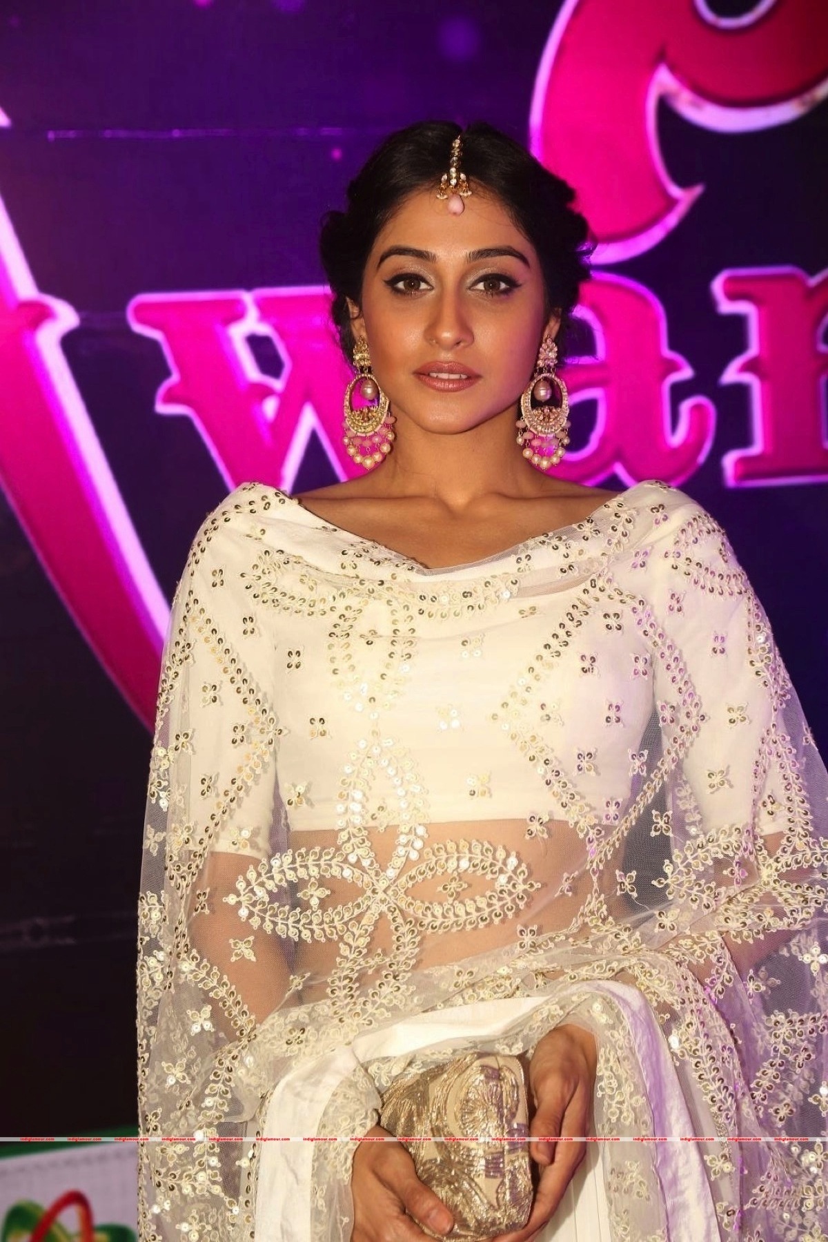 Regina Cassandra Actress hd photo