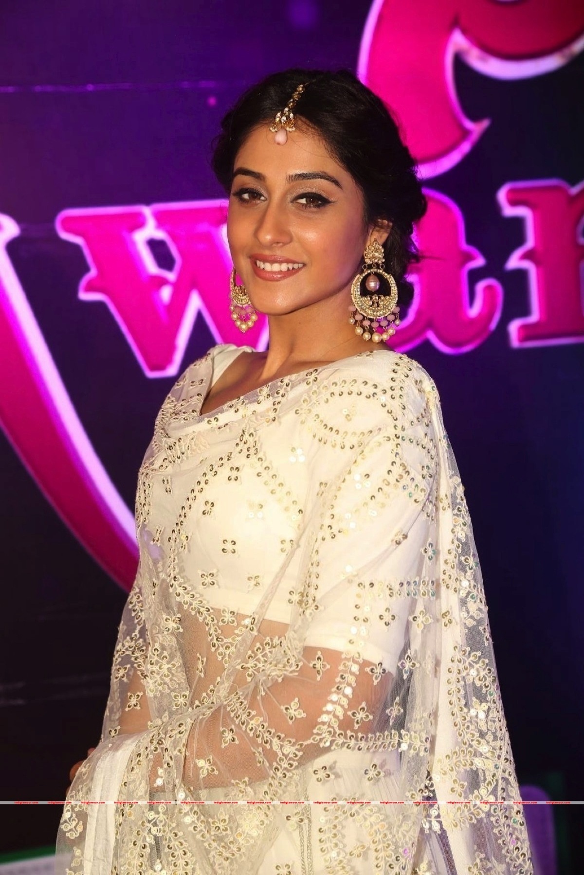 Regina Cassandra Actress hd photo