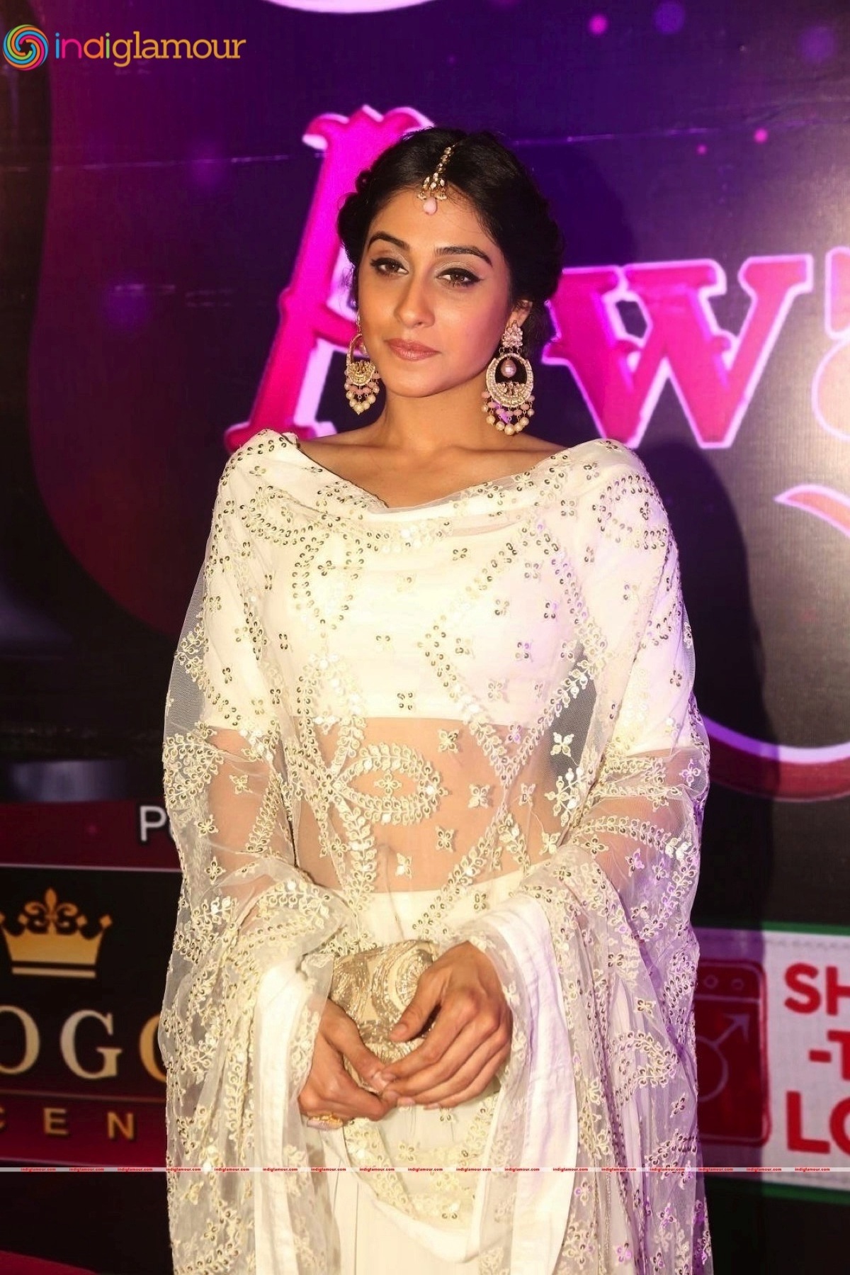 Regina Cassandra Actress hd photo