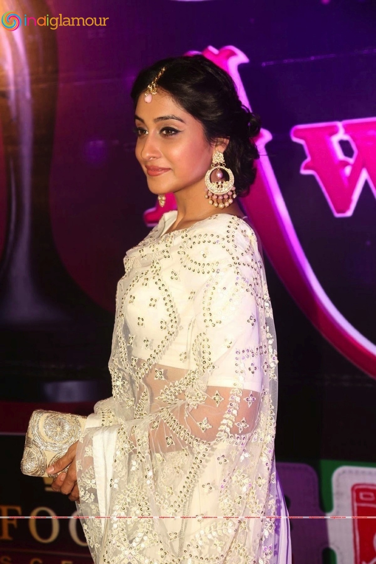 Regina Cassandra Actress hd photo