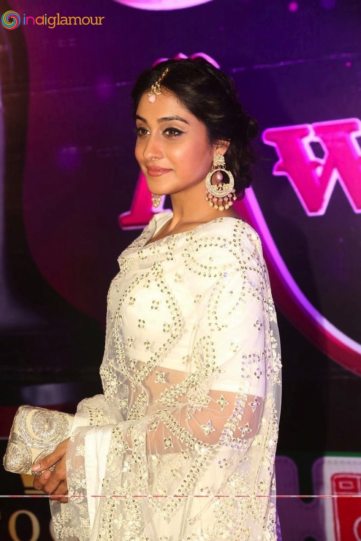 Regina Cassandra Actress hd photo