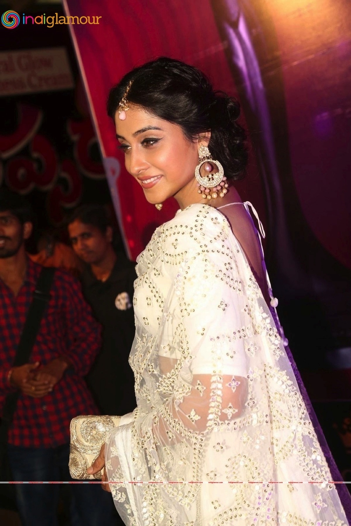Regina Cassandra Actress hd photo