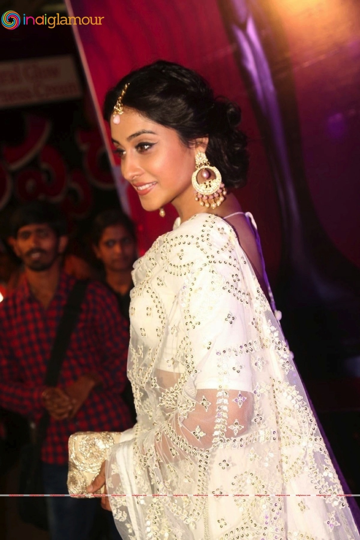 Regina Cassandra Actress hd photo
