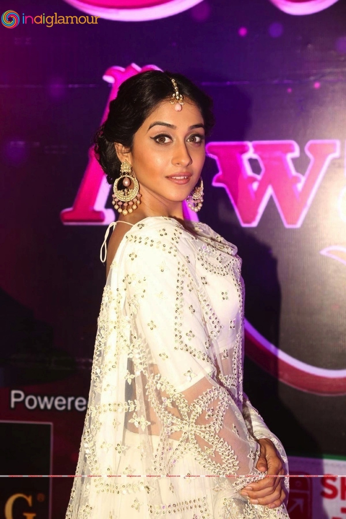 Regina Cassandra Actress hd photo